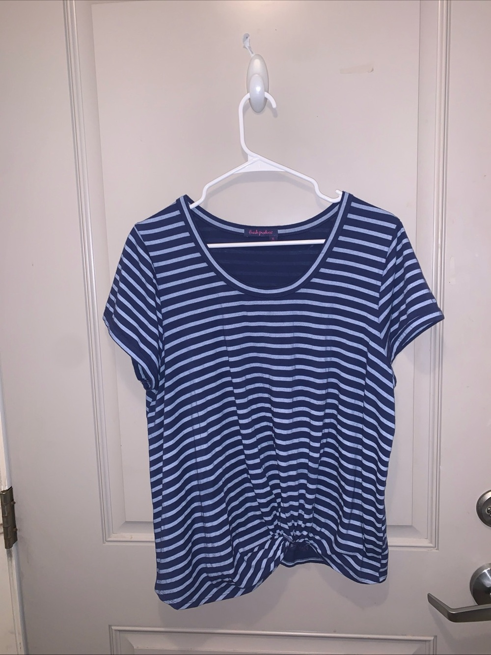 Fresh Produce Women’s Blue Striped Tie Front Tshirt Size XL